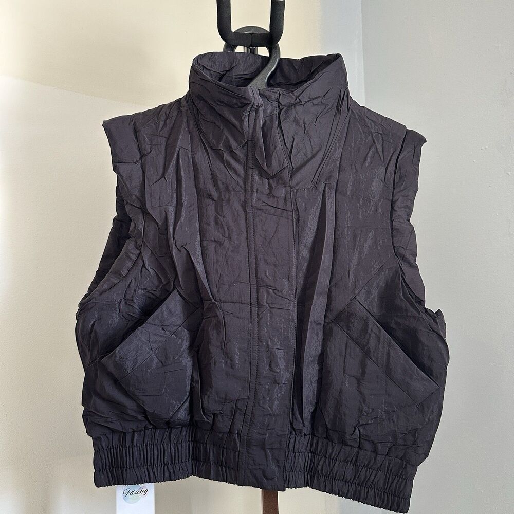 Fdakg Womens Lightweight Cropped Puffer Vest Black Size M Stand Collar Zip Gilet